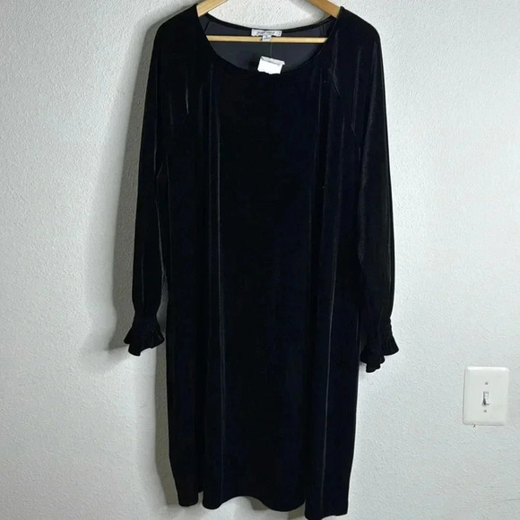 Nine West New black velvet polyester dress with puffy long smocked sleeves XL - Picture 1 of 8